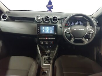 Used Dacia Duster 2023 for sale - 78595099: Photo