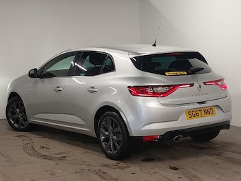 Used Renault Megane 2017 for sale - 76464950: Photo
