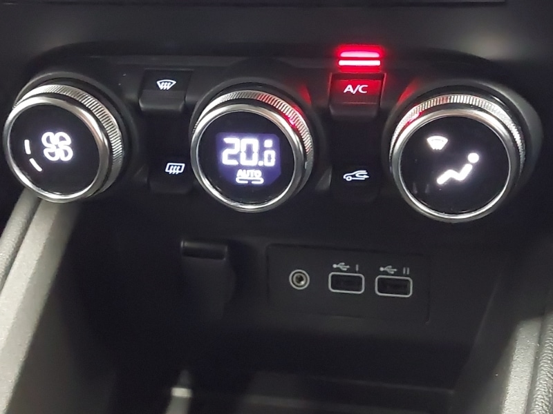 Used Renault Clio 2023 for sale - 76053769: Photo 18