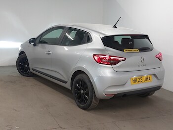 Used Renault Clio 2023 for sale - 78354988: Photo