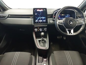 Used Renault Clio 2023 for sale - 77761534: Photo