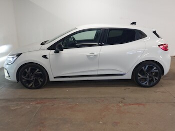 Used Renault Clio 2023 for sale - 77761534: Photo