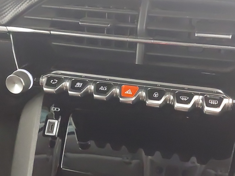 Used Peugeot 208 2021 for sale - 76403683: Photo 18