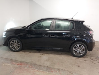 Used Peugeot 208 2022 for sale - 77272937: Photo