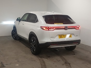 Used Honda HR-V 2023 for sale - 77105720: Photo