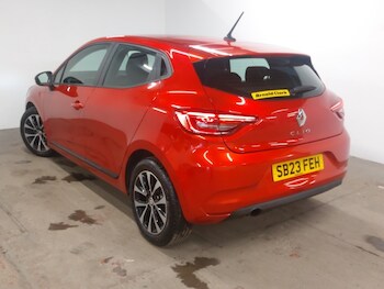 Used Renault Clio 2023 for sale - 78455493: Photo