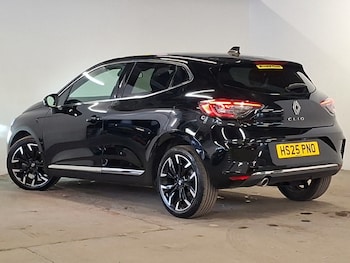 Used Renault Clio 2025 for sale - 79180372: Photo
