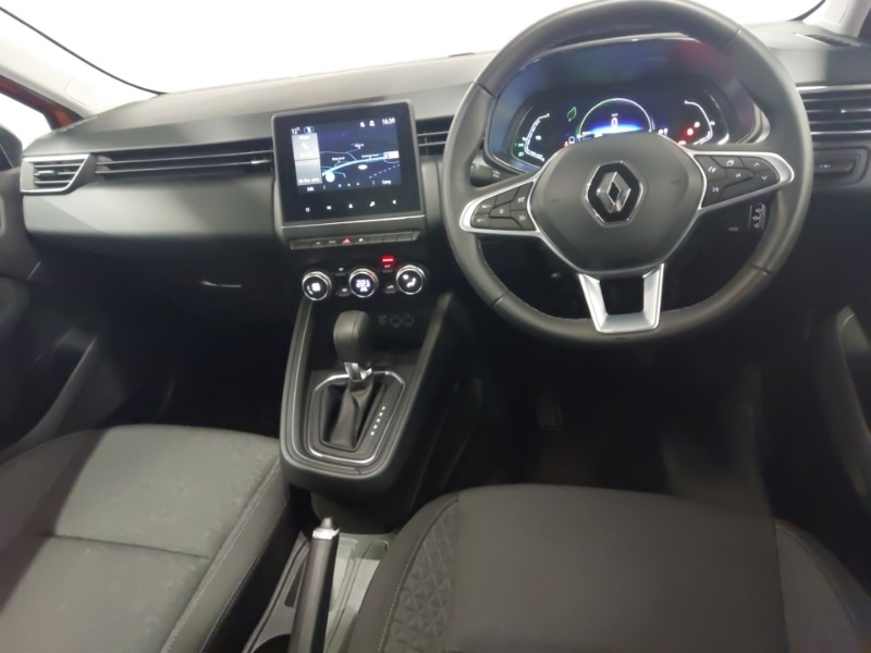 Used Renault Clio 2023 for sale - 76348261: Photo 2