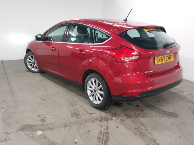 Used Ford Focus 2017 for sale - 76427423: Photo 3