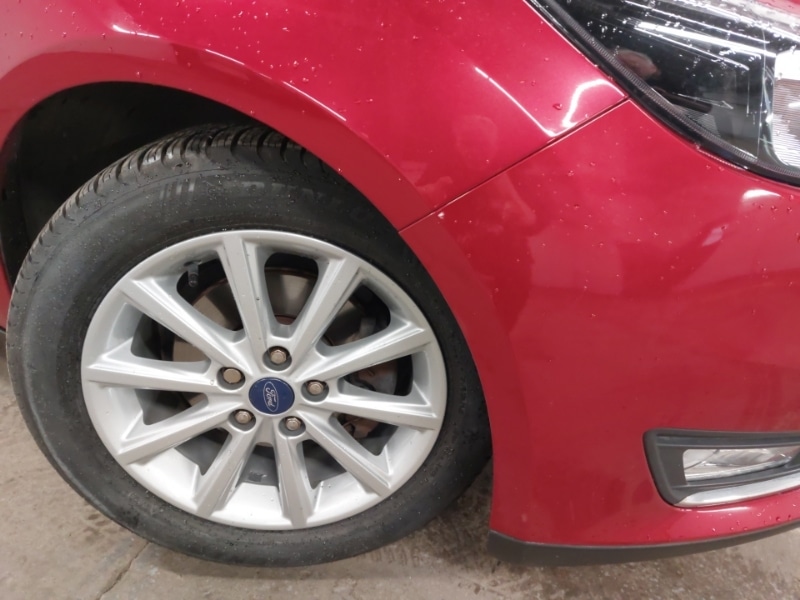 Used Ford Focus 2017 for sale - 76427423: Photo 9