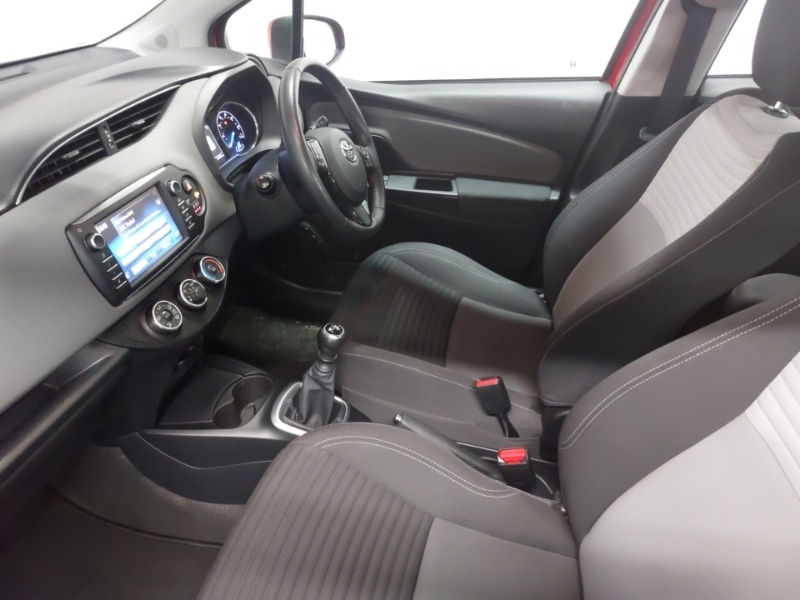 Used Toyota Yaris 2019 for sale - 76621755: Photo 5