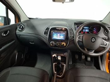 Used Renault Captur 2019 for sale - 79522969: Photo