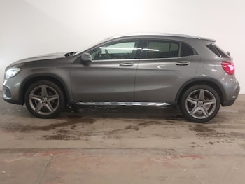Used Mercedes-Benz GLA 2020 for sale - 75921055: Photo