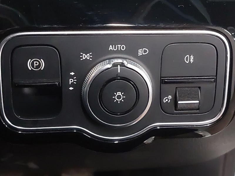 Used Mercedes-Benz A-Class 2020 for sale - 76975103: Photo 12