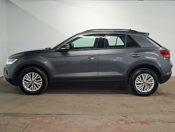 Used Volkswagen T-Roc 2023 for sale - 79382650: Photo