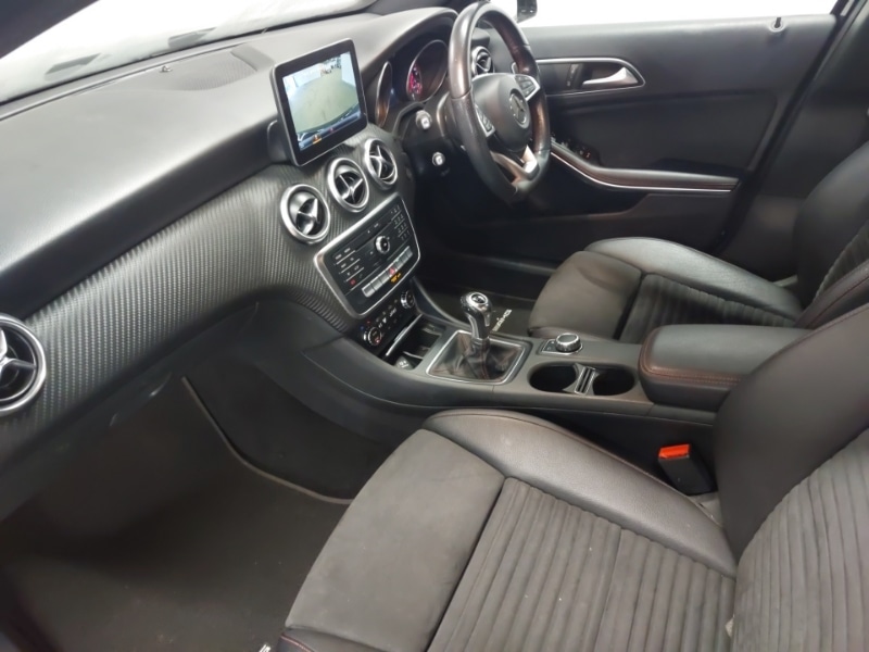 Used Mercedes-Benz A-Class 2017 for sale - 77969384: Photo 5