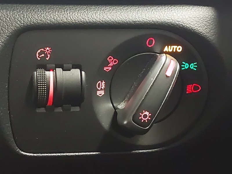 Used Audi Q3 2017 for sale - 77265552: Photo 13