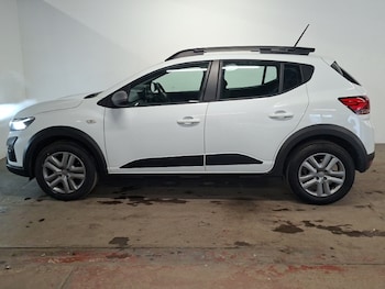 Used Dacia Sandero Stepway 2023 for sale - 79180373: Photo