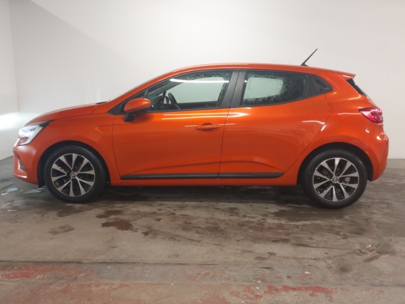 Used Renault Clio 2022 for sale - 76160574: Photo 4