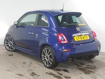 Used Abarth 595 2018 for sale - 76393007: Photo