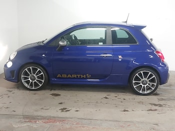 Used Abarth 595 2018 for sale - 76393007: Photo