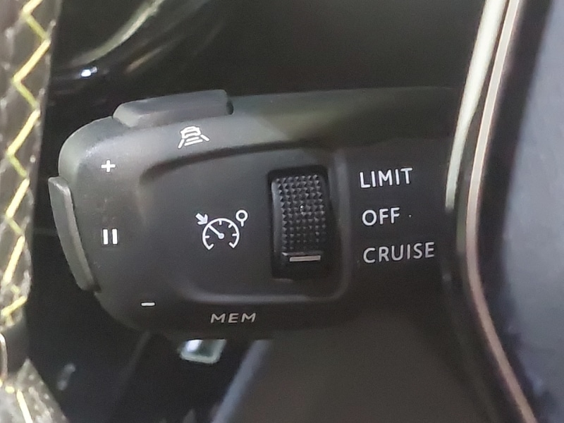 Used Peugeot 2008 2022 for sale - 76054571: Photo 13