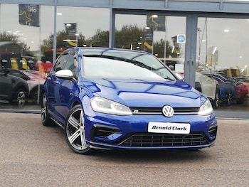 Used Volkswagen Golf 2017 for sale - 77644445: Photo