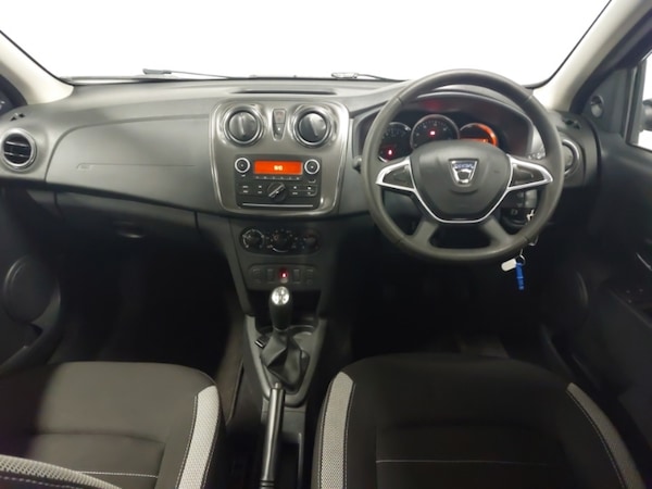 Used Dacia Sandero Stepway 2019 for sale - 76258308: Photo 2