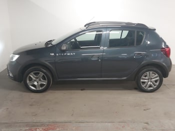 Used Dacia Sandero Stepway 2019 for sale - 76258308: Photo 4