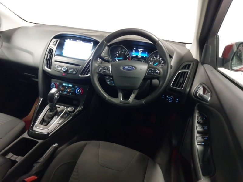 Used Ford Focus 2017 for sale - 76450804: Photo 2