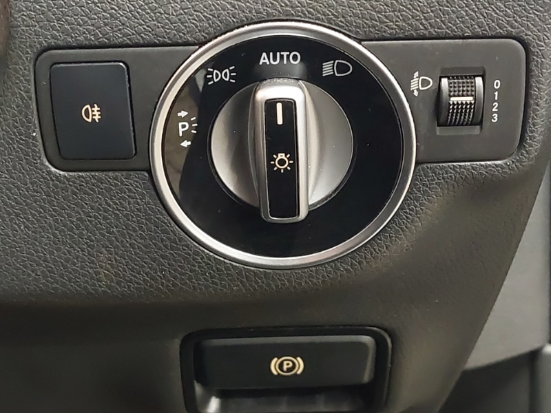 Used Mercedes-Benz A-Class 2017 for sale - 77439276: Photo 12