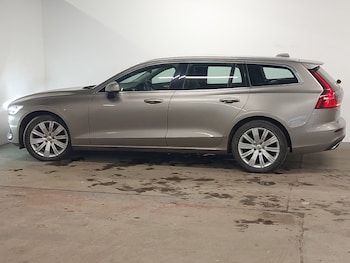 Used Volvo V60 2020 for sale - 77847225: Photo