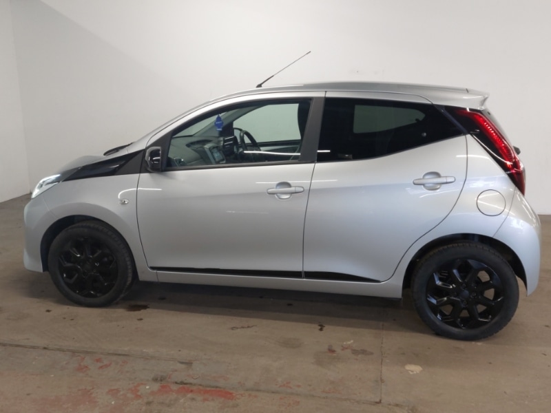 Used Toyota AYGO 2019 for sale - 78023056: Photo 4