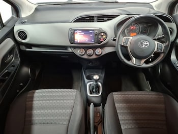 Used Toyota Yaris 2017 for sale - 79461191: Photo