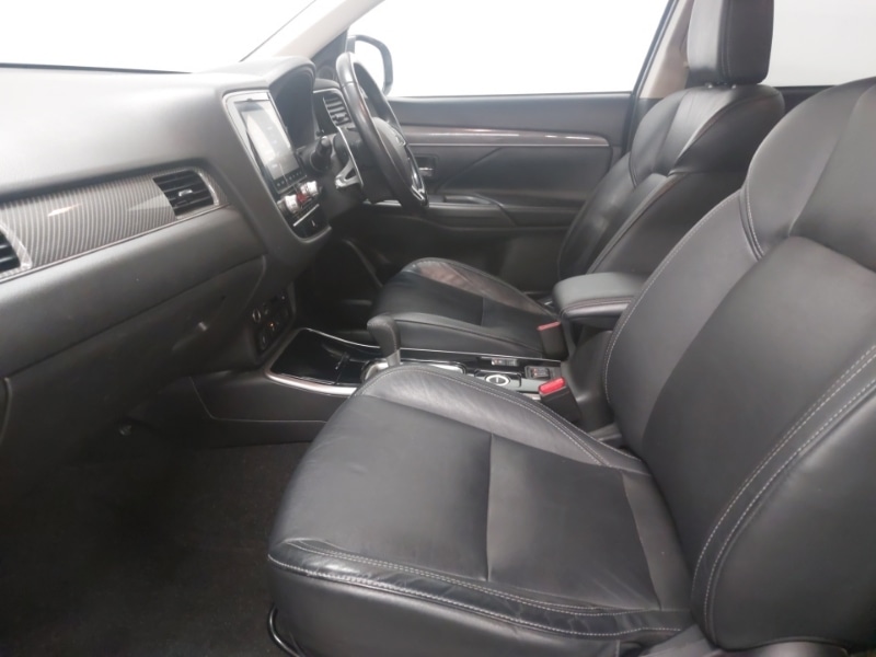 Used Mitsubishi Outlander 2020 for sale - 77173825: Photo 5