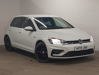 Used Volkswagen Golf 2019 for sale - 77324940: Photo