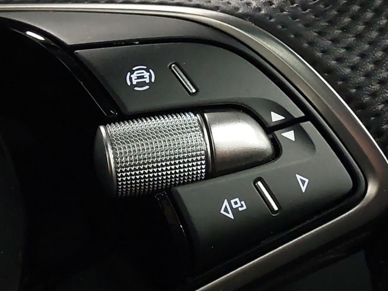 Used Skoda Karoq 2024 for sale - 76879895: Photo 16