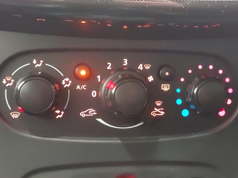 Used Dacia Sandero Stepway 2017 for sale - 77424326: Photo 14