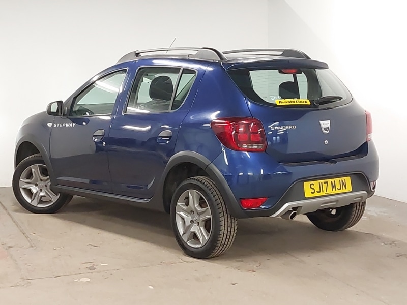 Used Dacia Sandero Stepway 2017 for sale - 77424326: Photo 3
