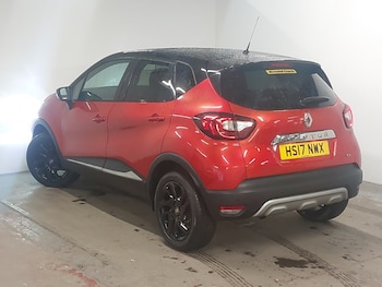 Used Renault Captur 2017 for sale - 77433806: Photo