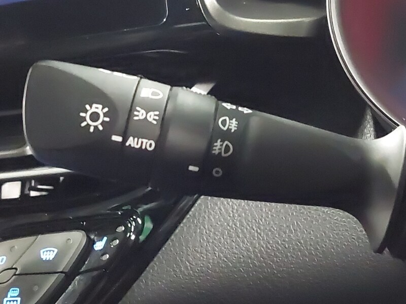 Used Toyota C-HR 2022 for sale - 77908060: Photo 19