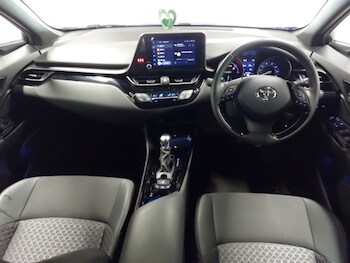 Used Toyota C-HR 2022 for sale - 77908060: Photo