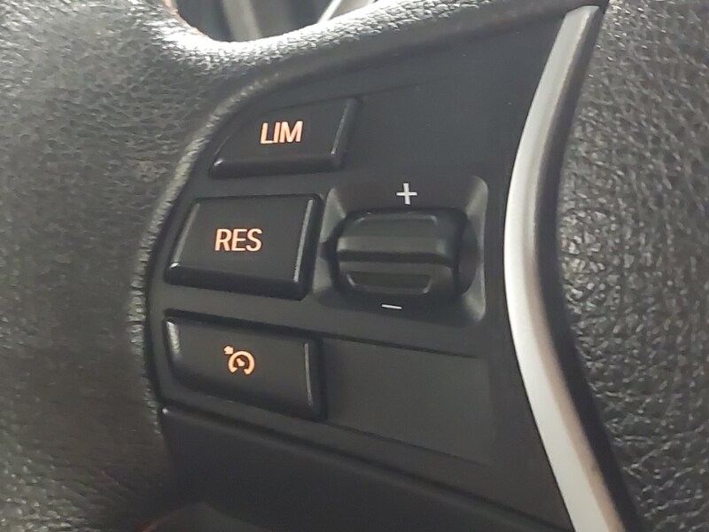 Used BMW 3 Series 2018 for sale - 77874345: Photo 12