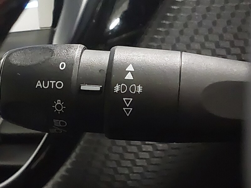 Used Peugeot 208 2019 for sale - 77669881: Photo 13