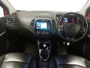 Used Renault Captur 2017 for sale - 79100999: Photo