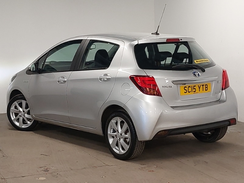 Used Toyota Yaris 2015 for sale - 76602409: Photo 3