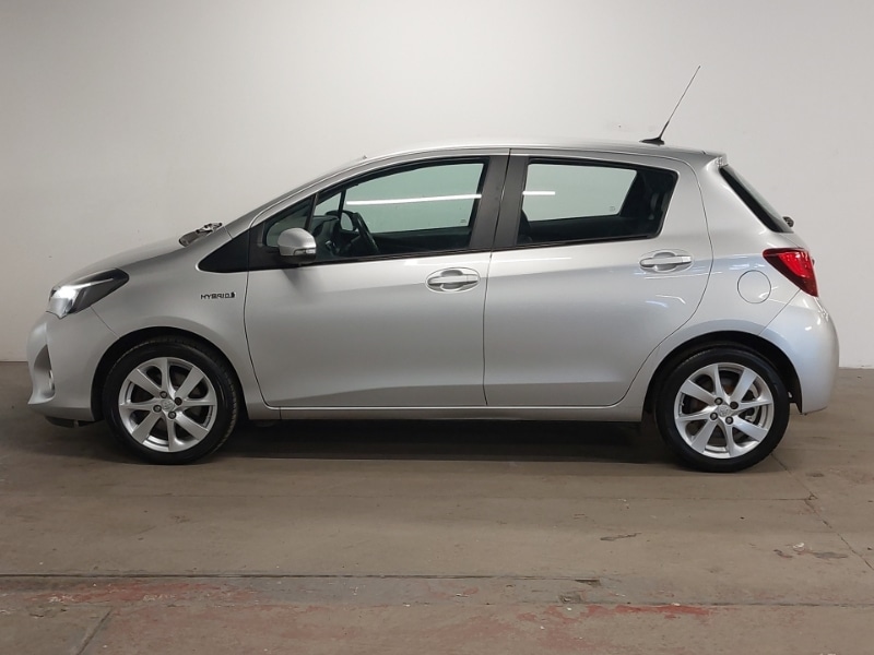 Used Toyota Yaris 2015 for sale - 76602409: Photo 4