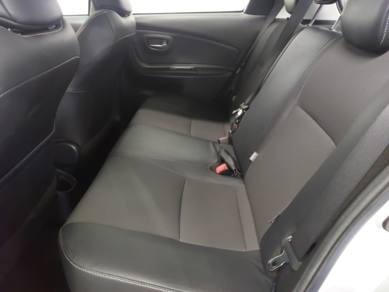 Used Toyota Yaris 2015 for sale - 76602409: Photo 6