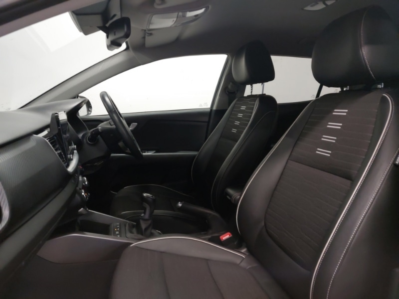 Used Kia Stonic 2023 for sale - 78006203: Photo 5