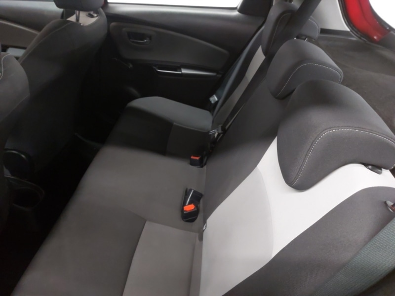 Used Toyota Yaris 2019 for sale - 76726345: Photo 6